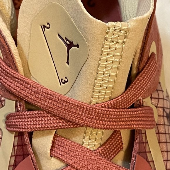 WMNS Delta 3 Low Sneaker - Picture 7 of 11